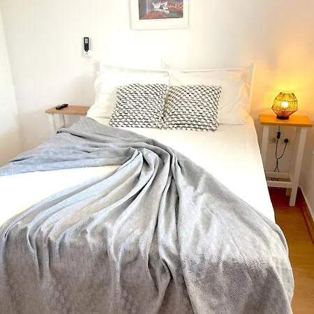 Lemon Tree House, Golden Apartament